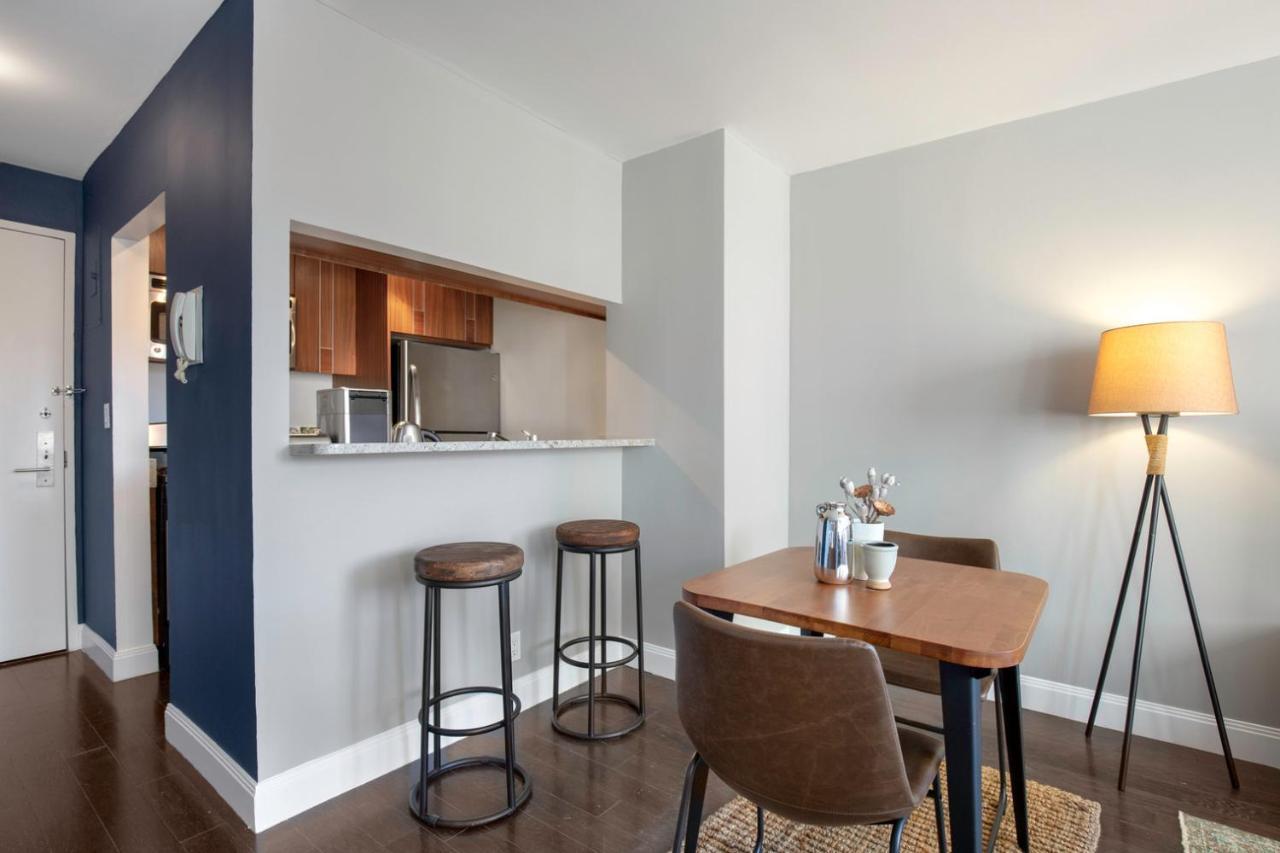 Ues Studio W Gym Doorman Nr Subway Nyc-241 *