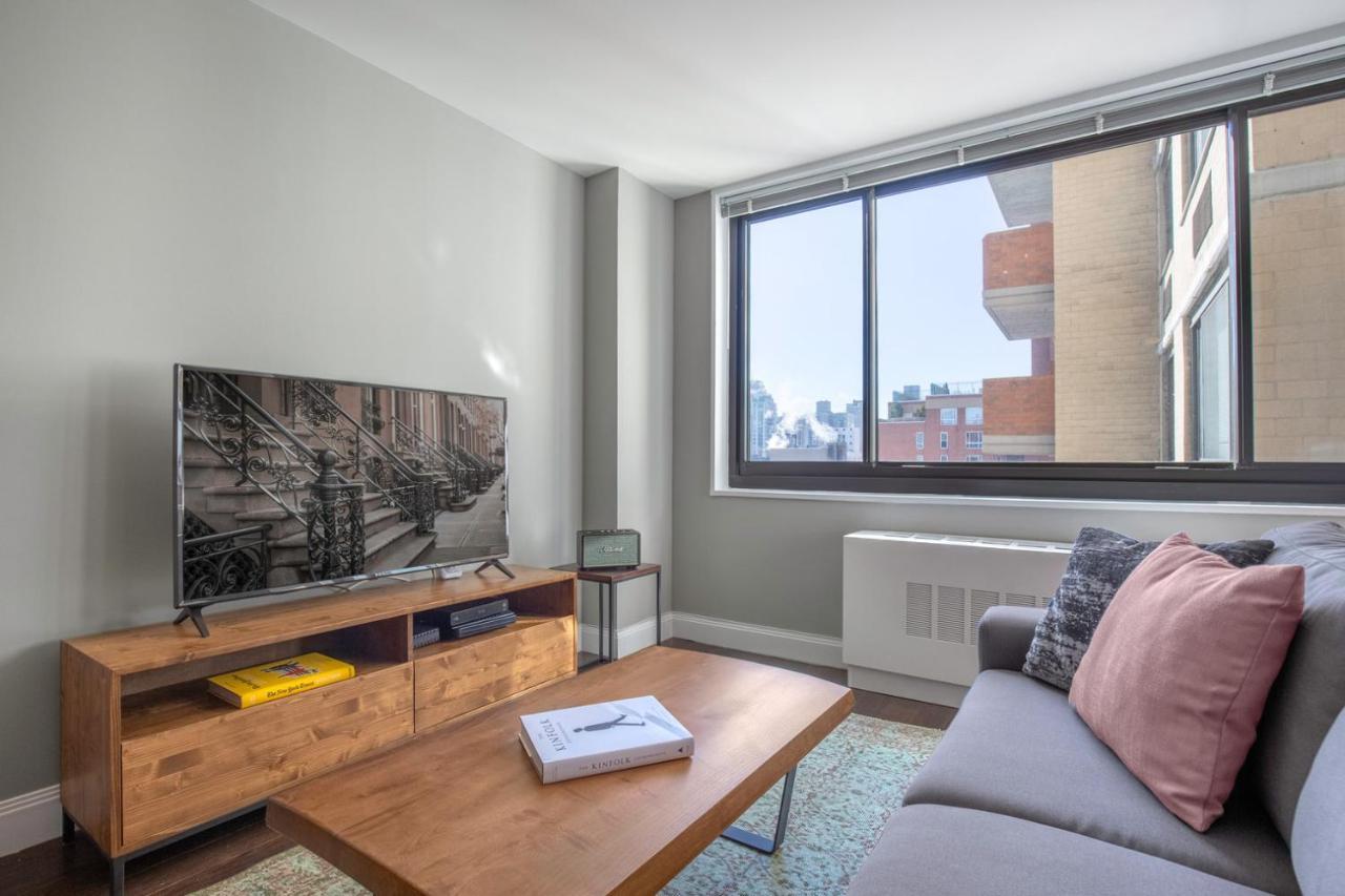 Ues Studio W Gym Doorman Nr Subway Nyc-241 *